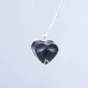 Collar corazón semilla diente de león